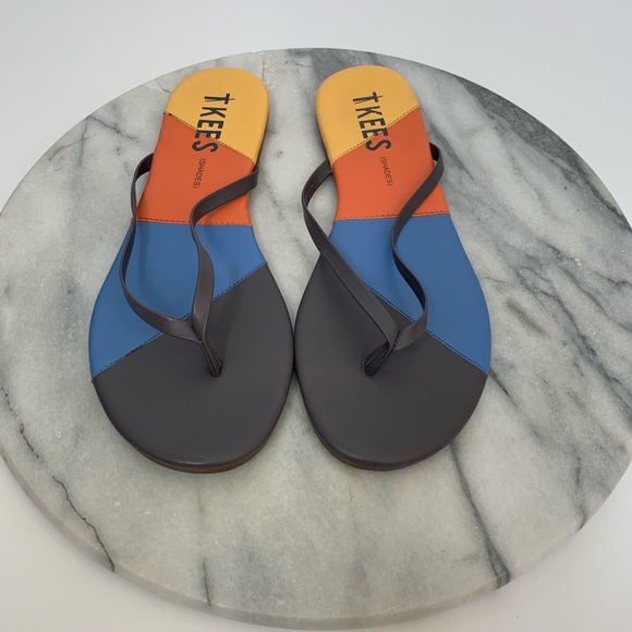 TKEES Shoes - TKEES color-block flip flop sandals